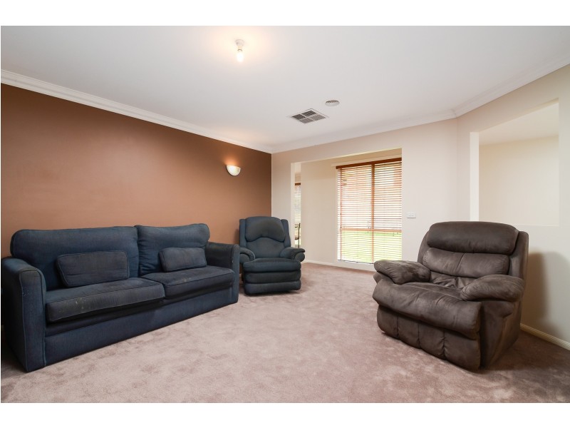3 Nilufa Court, Hampton Park VIC 3976