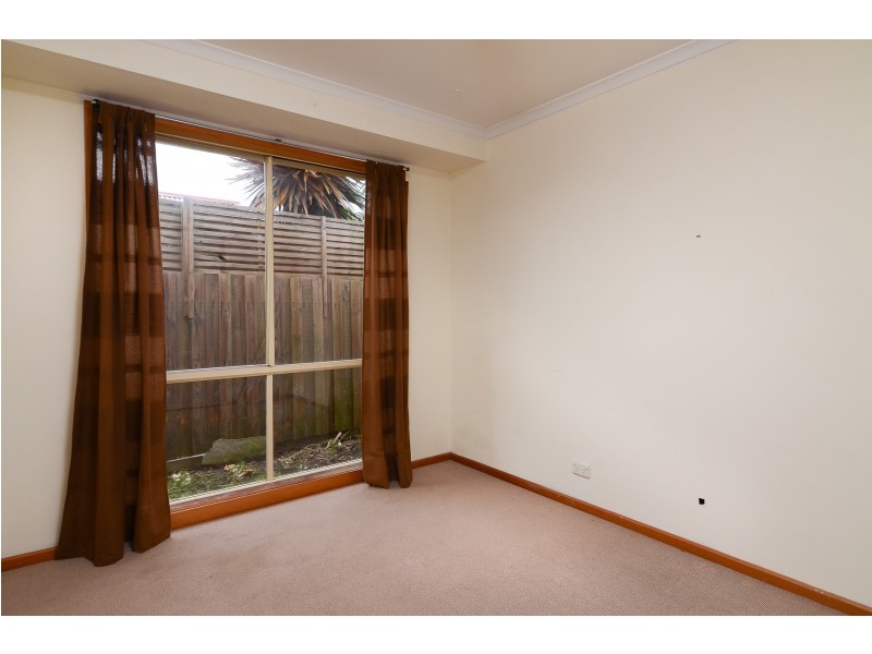4 Fieldlark Court, Carrum Downs VIC 3201