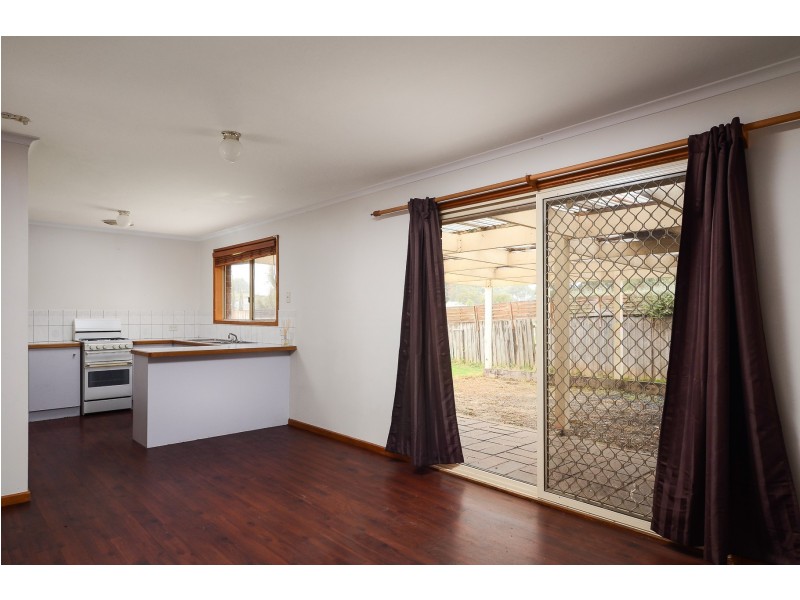 4 Fieldlark Court, Carrum Downs VIC 3201