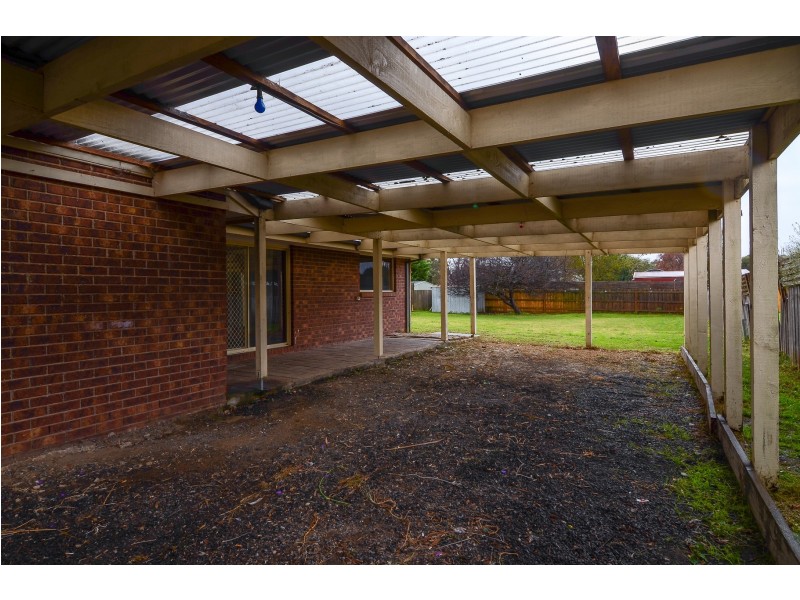 4 Fieldlark Court, Carrum Downs VIC 3201