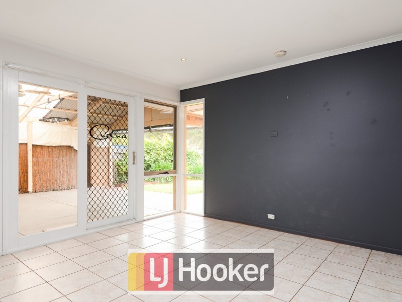 43 Springfield Crescent, Hampton Park VIC 3976
