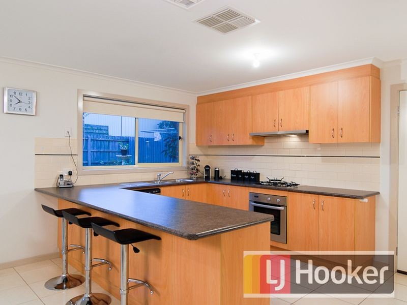1/4 Ridge Court, Hampton Park VIC 3976