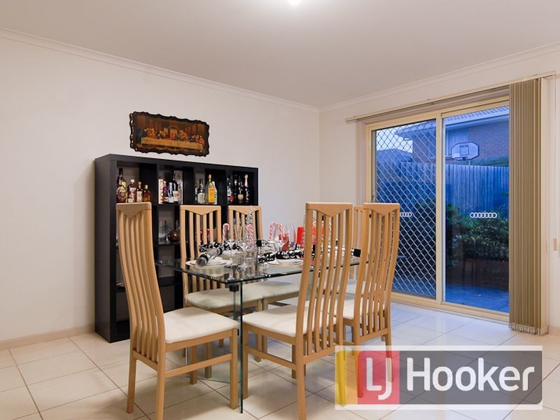 1/4 Ridge Court, Hampton Park VIC 3976
