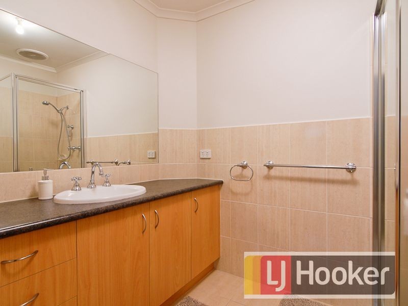 1/4 Ridge Court, Hampton Park VIC 3976