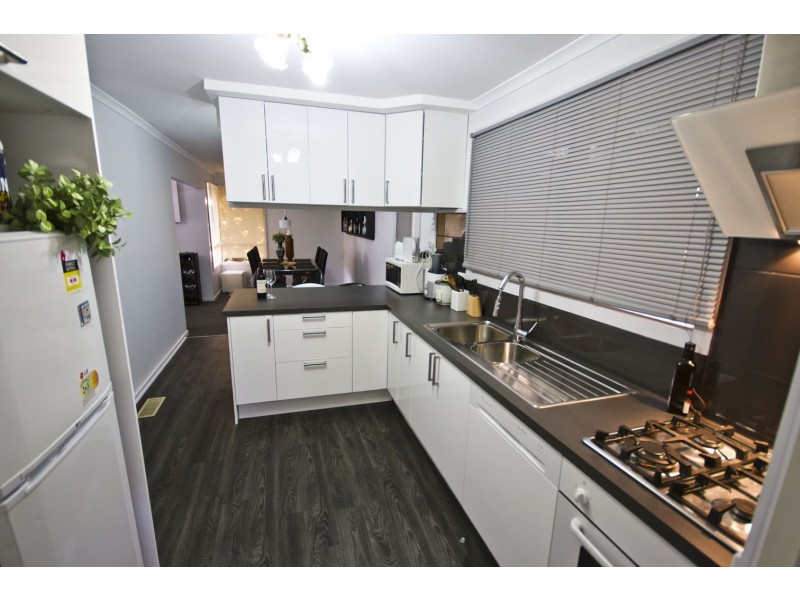 19 Lancaster Avenue, Narre Warren VIC 3805