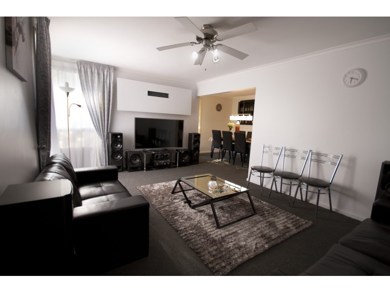 19 Lancaster Avenue, Narre Warren VIC 3805