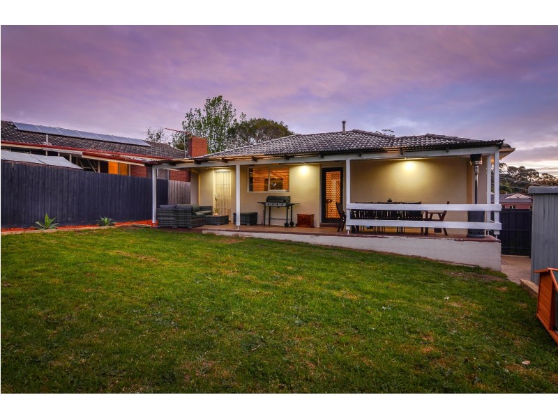 19 Lancaster Avenue, Narre Warren VIC 3805