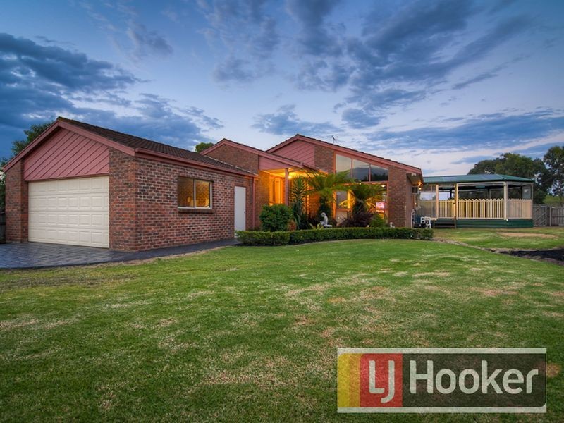 8 Winnie Court, Narre Warren VIC 3805