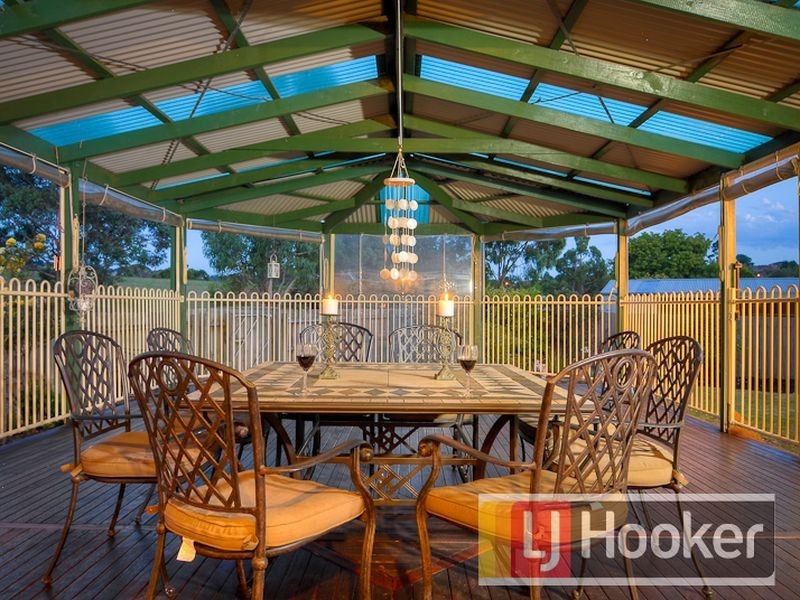 8 Winnie Court, Narre Warren VIC 3805