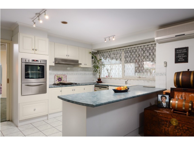 2 Tangerine Drive, Narre Warren South VIC 3805