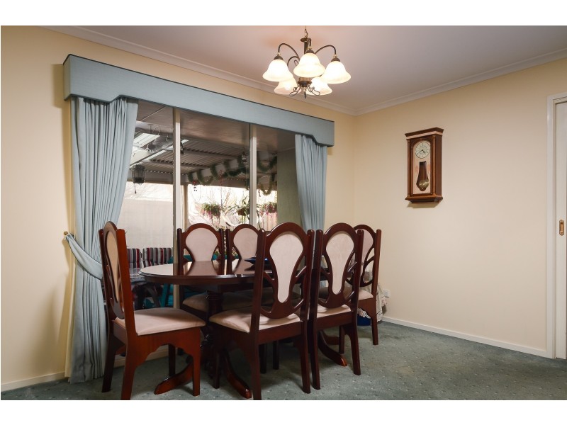 2 Tangerine Drive, Narre Warren South VIC 3805