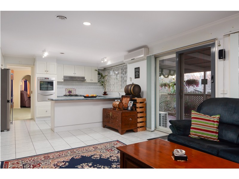 2 Tangerine Drive, Narre Warren South VIC 3805