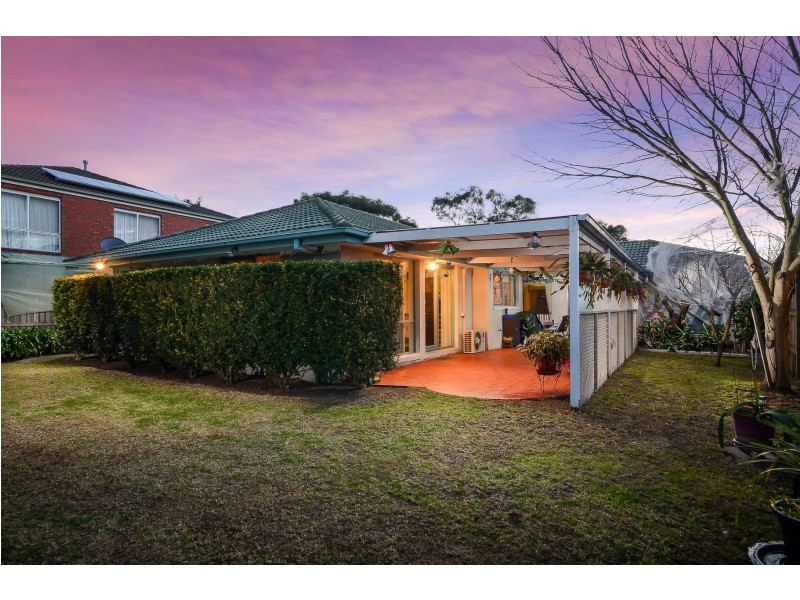 2 Tangerine Drive, Narre Warren South VIC 3805