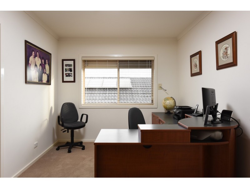 4 Ellesse Way, Berwick VIC 3806