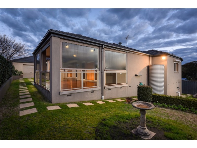 4 Ellesse Way, Berwick VIC 3806