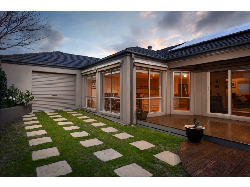 4 Ellesse Way, Berwick VIC 3806