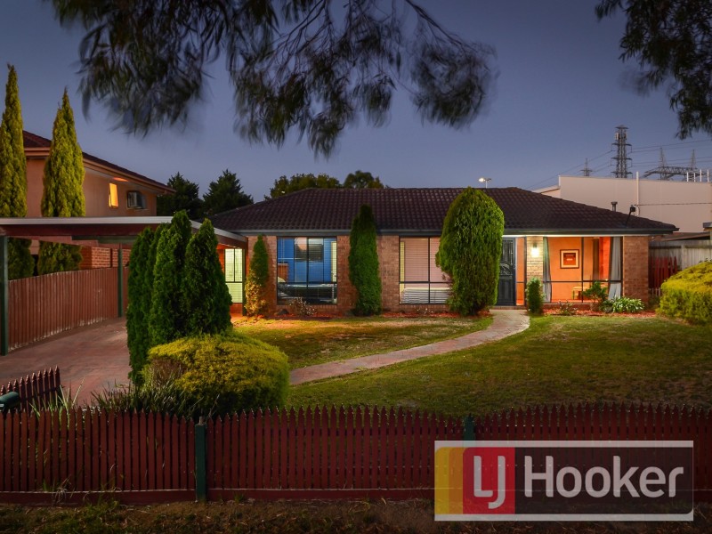 137 Warana Drive, Hampton Park VIC 3976