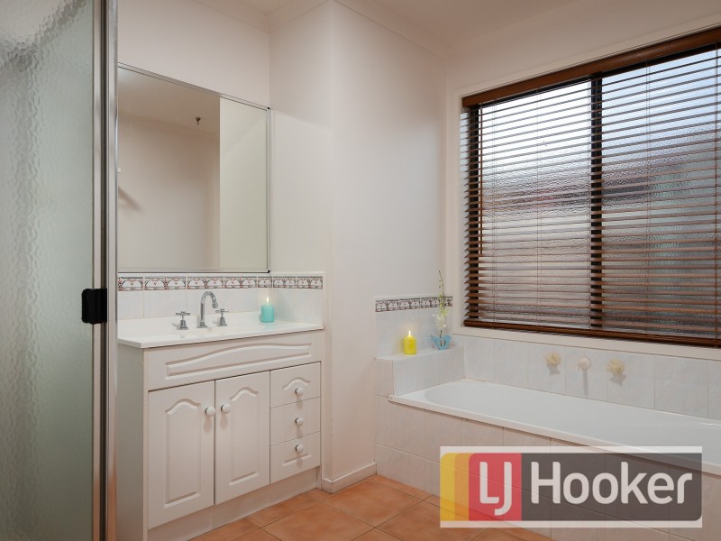 5 Colwyn Drive, Narre Warren South VIC 3805