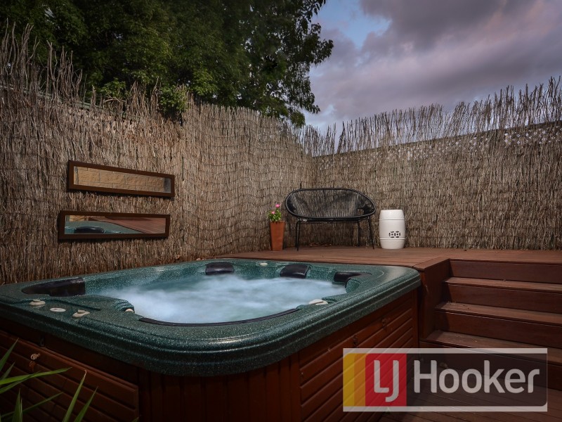 5 Colwyn Drive, Narre Warren South VIC 3805