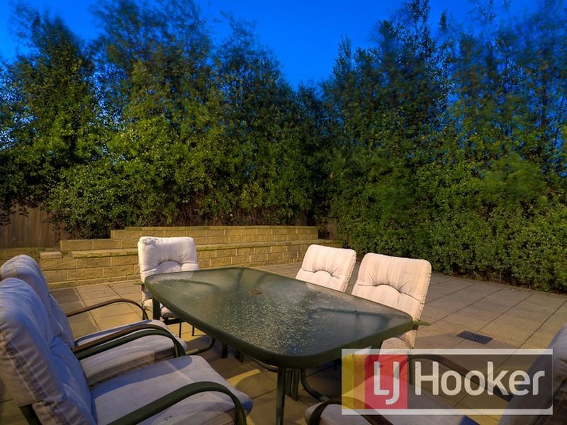 6 Chesil Court, Narre Warren South VIC 3805