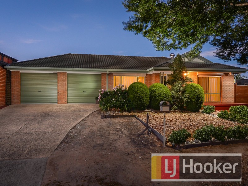 6 Kingston Avenue, Narre Warren South VIC 3805