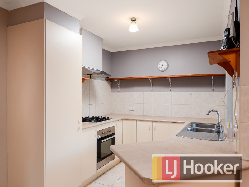 6 Kingston Avenue, Narre Warren South VIC 3805