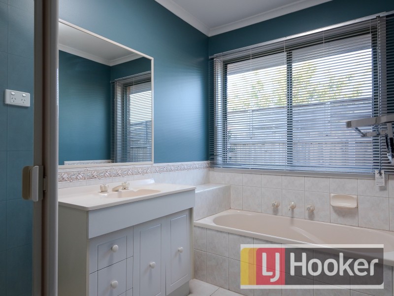 6 Kingston Avenue, Narre Warren South VIC 3805