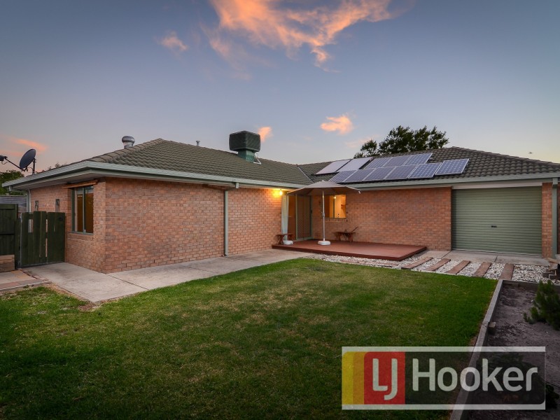 6 Kingston Avenue, Narre Warren South VIC 3805