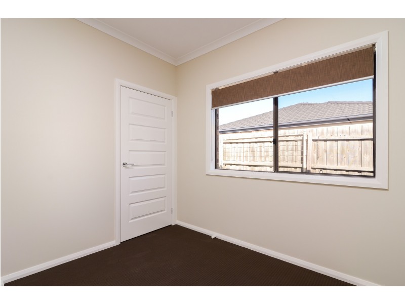 2/3 Highland Ave, Hampton Park VIC 3976