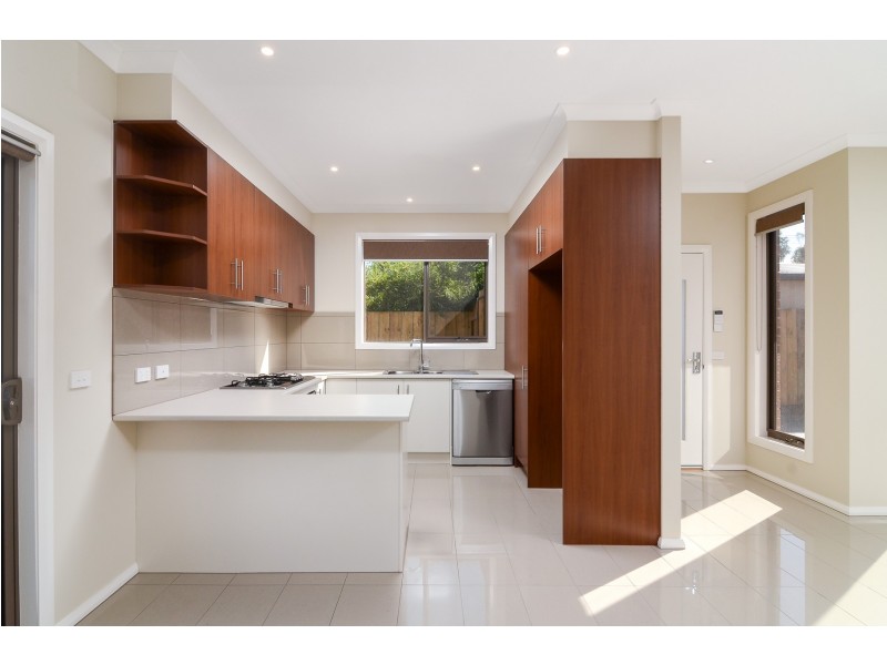 2/3 Highland Ave, Hampton Park VIC 3976