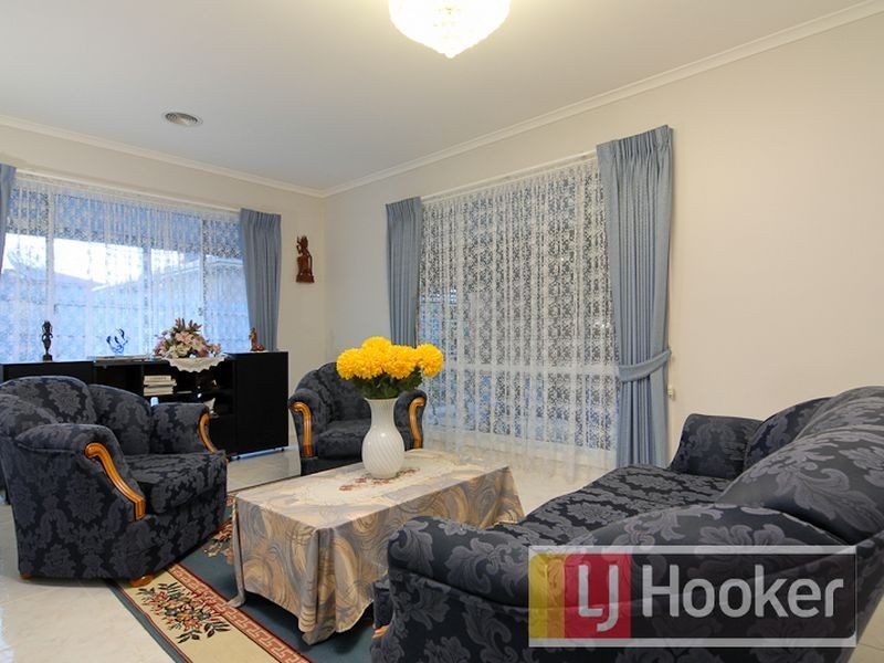 112 Hinrichsen Drive, Hallam VIC 3803