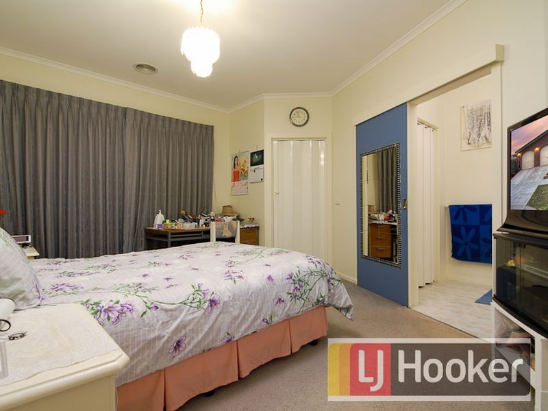 112 Hinrichsen Drive, Hallam VIC 3803