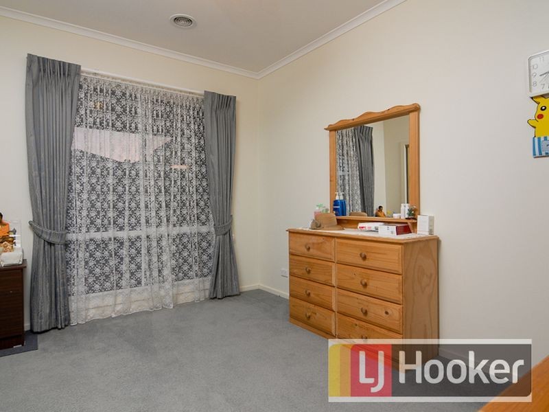 112 Hinrichsen Drive, Hallam VIC 3803