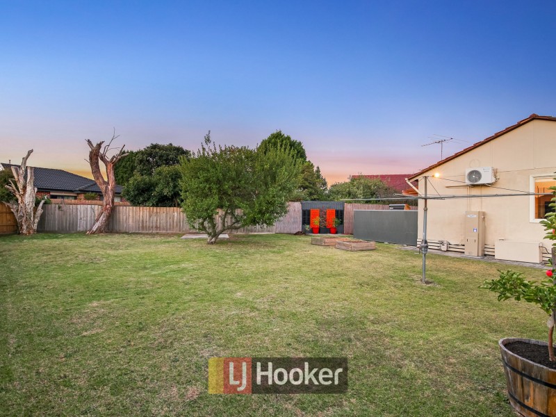 13 Pyrus Court, Doveton VIC 3177