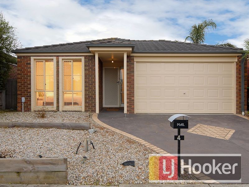 4 Fleet Street, Narre Warren South VIC 3805
