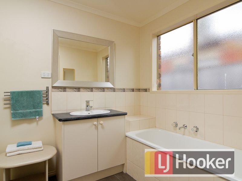 4 Fleet Street, Narre Warren South VIC 3805