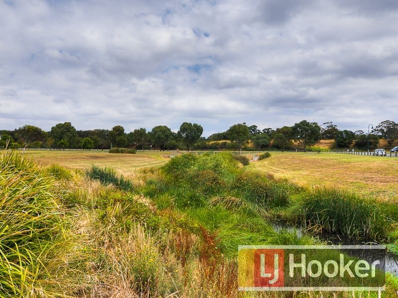 4 Fleet Street, Narre Warren South VIC 3805