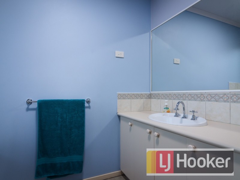 1 Kevin Close, Beaconsfield VIC 3807