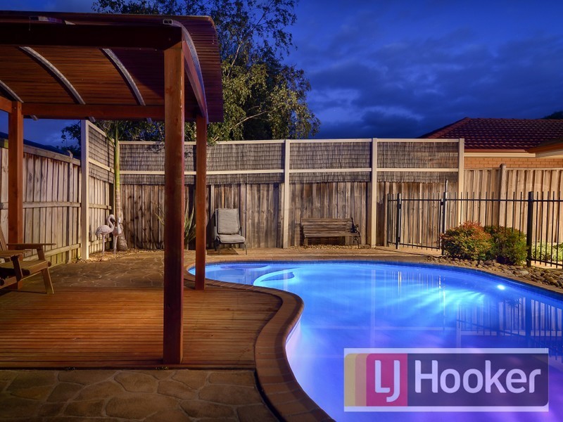 18 Jamieson Way, Berwick VIC 3806