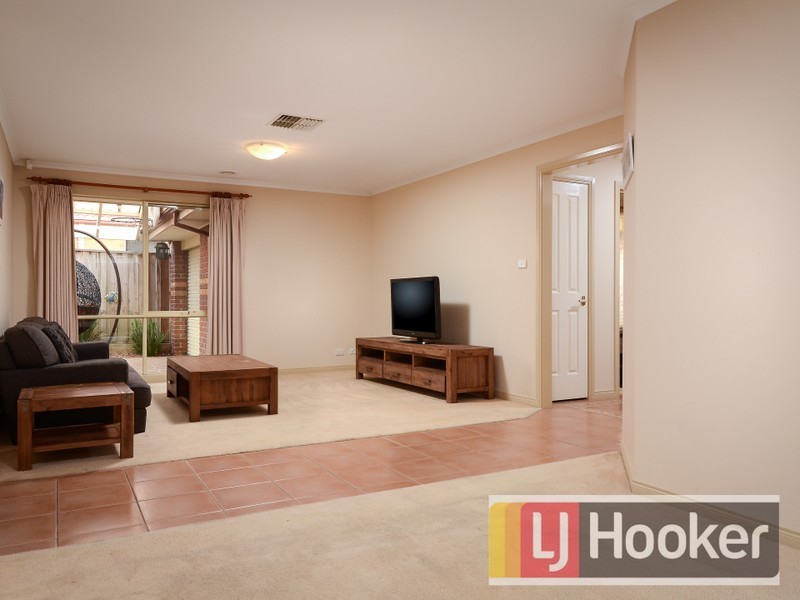 18 Jamieson Way, Berwick VIC 3806