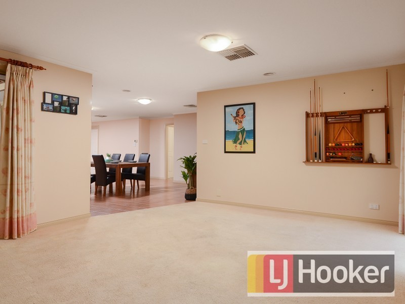 18 Jamieson Way, Berwick VIC 3806