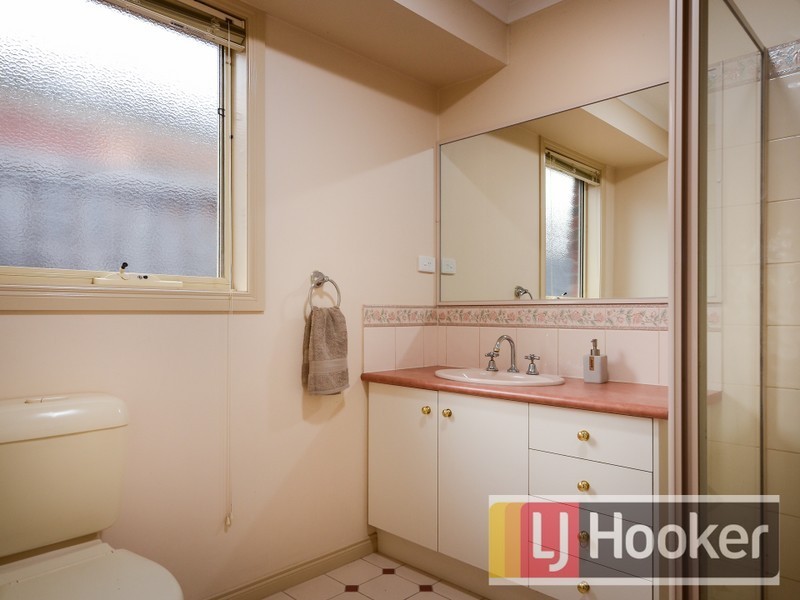 18 Jamieson Way, Berwick VIC 3806