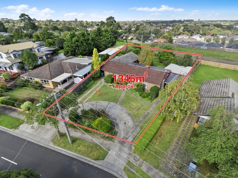 30 Sweeney Drive, Narre Warren VIC 3805