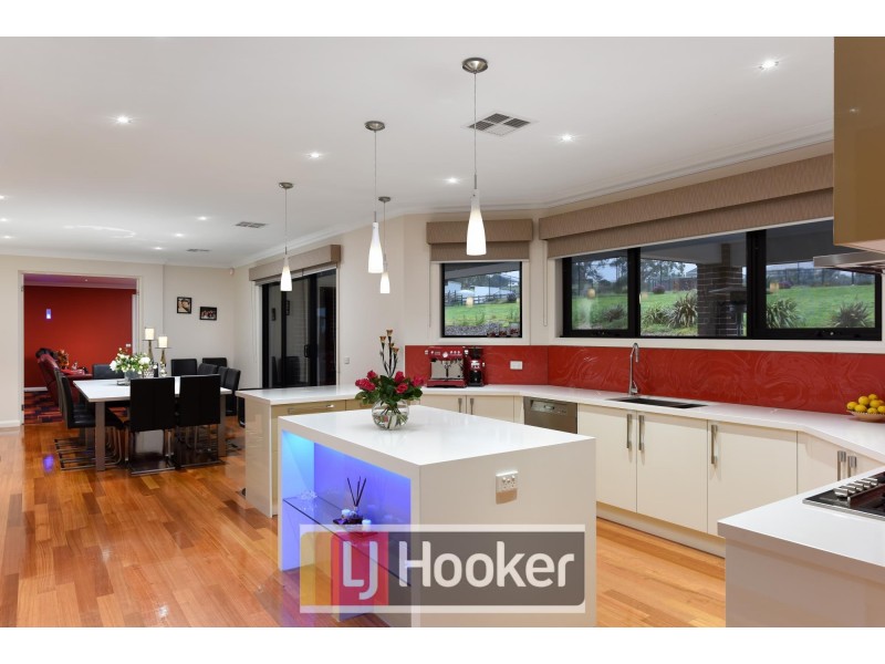 222 Army Road, Pakenham VIC 3810
