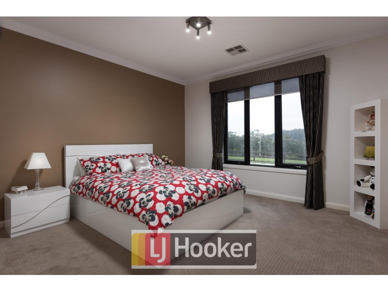 222 Army Road, Pakenham VIC 3810