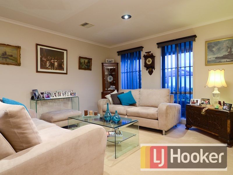 24 Lighthorse Crescent, Narre Warren South VIC 3805