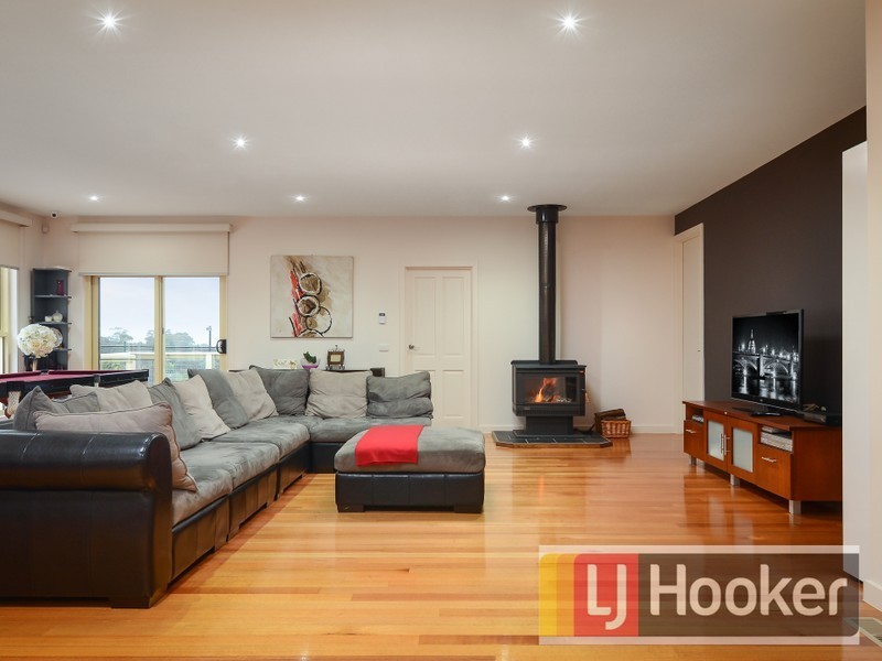 138 Hallam North Road, Narre Warren North VIC 3804