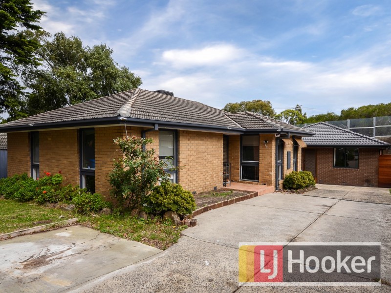 150 James Cook Drive, Endeavour Hills VIC 3802