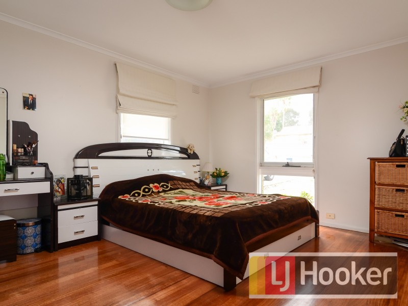 150 James Cook Drive, Endeavour Hills VIC 3802