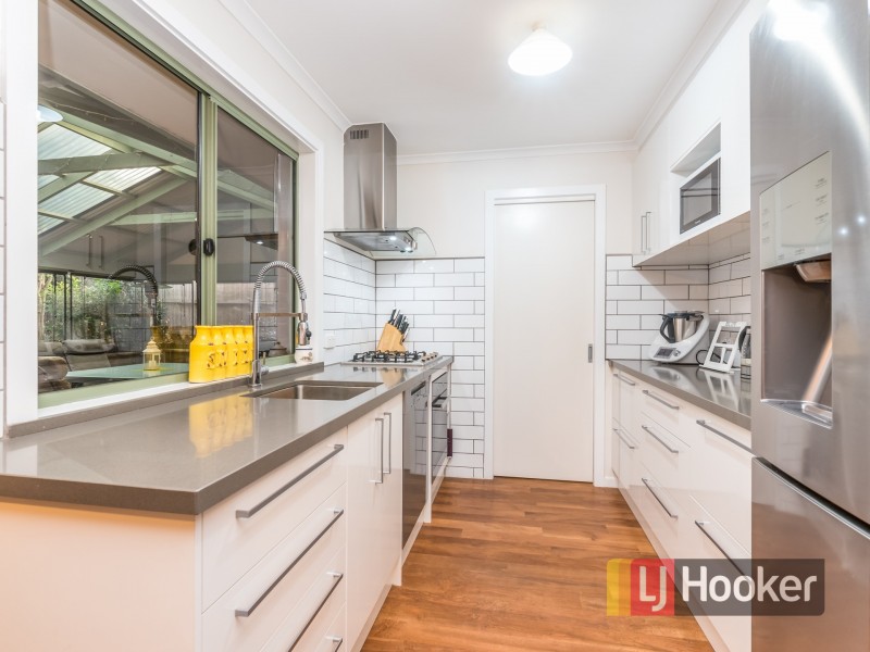 6 Poorinda Rise, Narre Warren VIC 3805